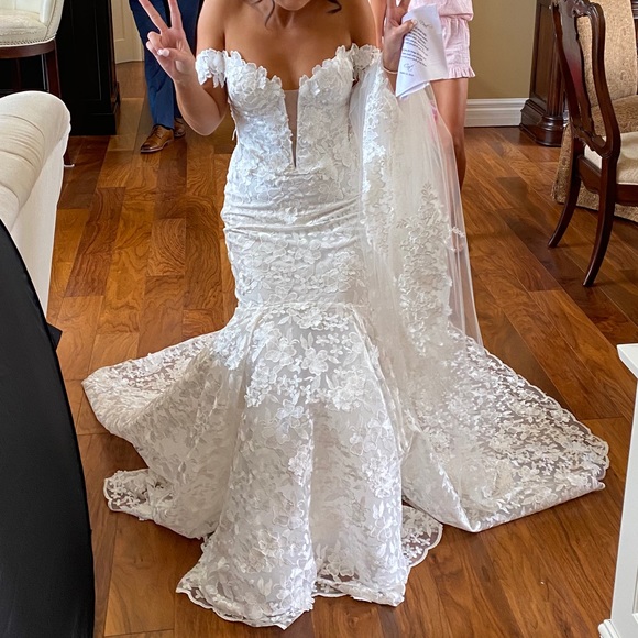 Pnina Tornai Wedding Gown - Picture 5 of 6